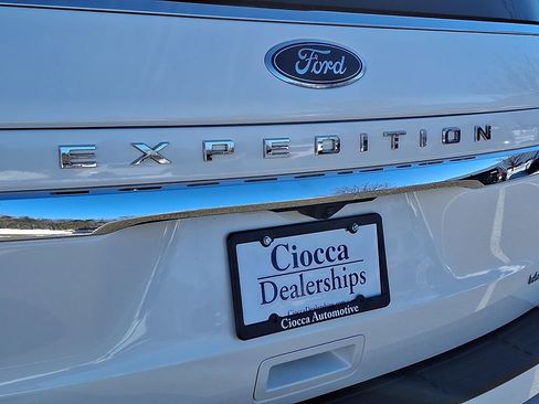 Used 2023 Ford Expedition Max Limited image 36