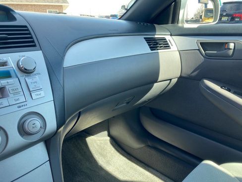 Used 2004 Toyota Solara SE image 17