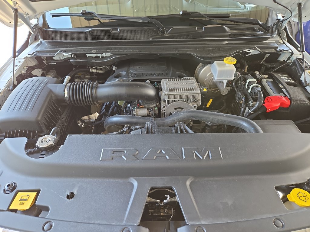 Used 2023 RAM 1500 Laramie AWD/4WD image 27