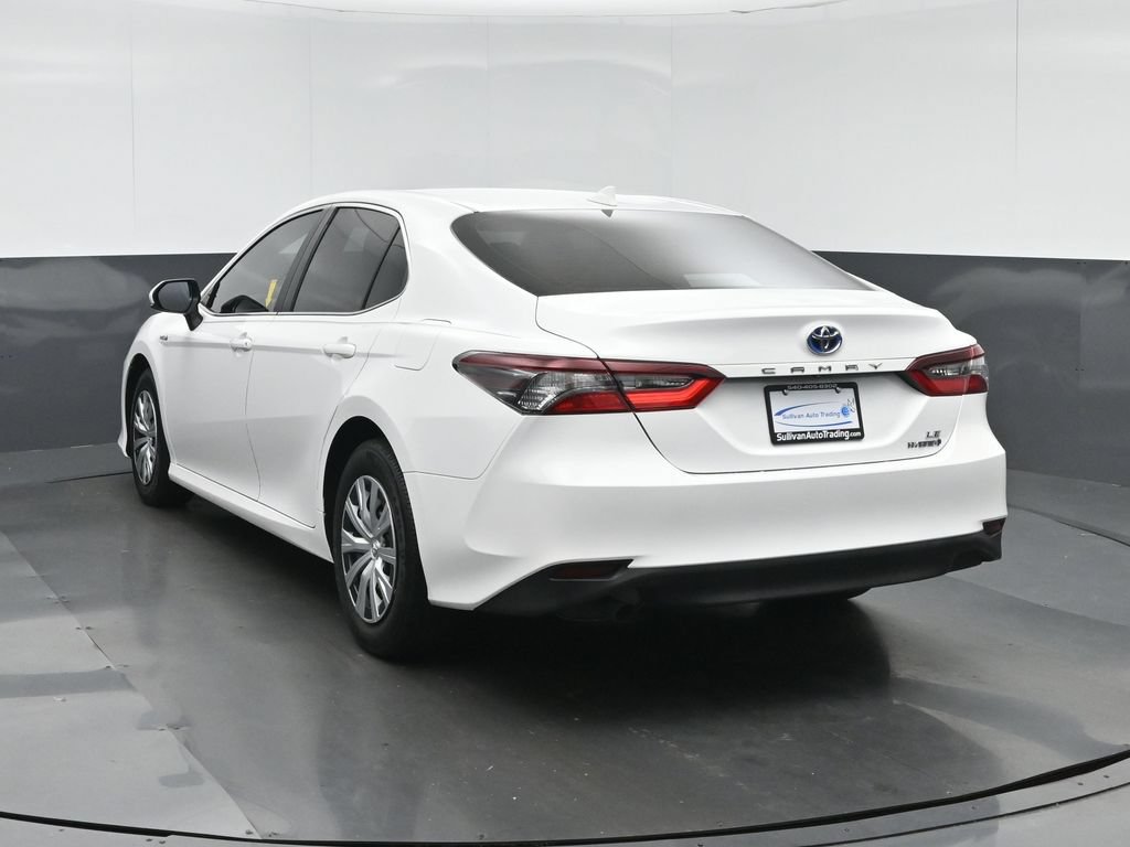 Used 2021 Toyota Camry LE FWD image 5