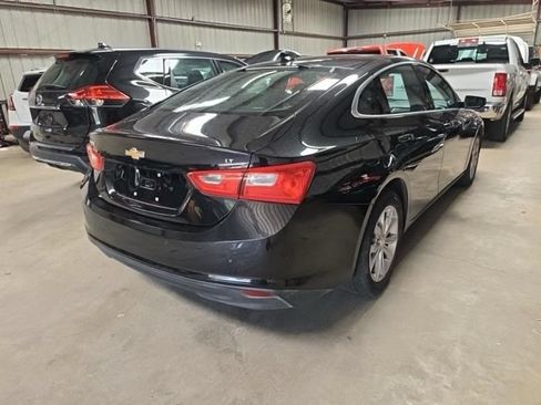 Used 2024 Chevrolet Malibu LT FWD image 2