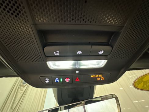 Certified 2025 Chevrolet Equinox LT w/ Safety and Technology Package FWD image 25