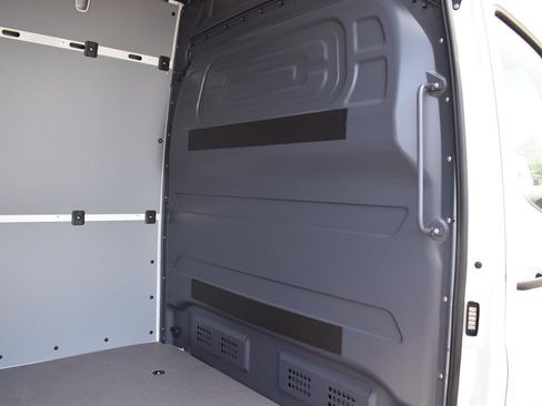 New 2025 Mercedes-Benz Sprinter 2500 image 9