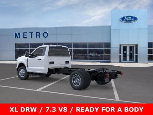New 2025 Ford F350 XL w/ XL Chrome Package image 5