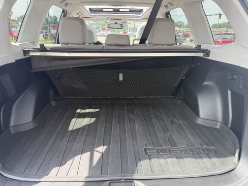 Used 2016 Subaru Forester 2.5i Limited AWD/4WD image 15