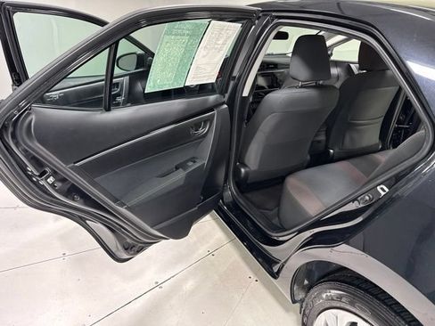 Used 2017 Toyota Corolla LE w/ Carpet Mat Package (TMS) FWD image 21