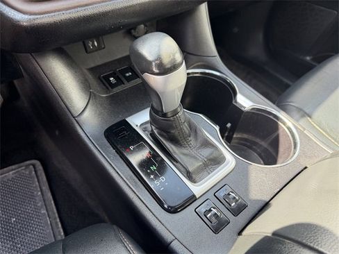 Used 2015 Toyota Highlander XLE image 17
