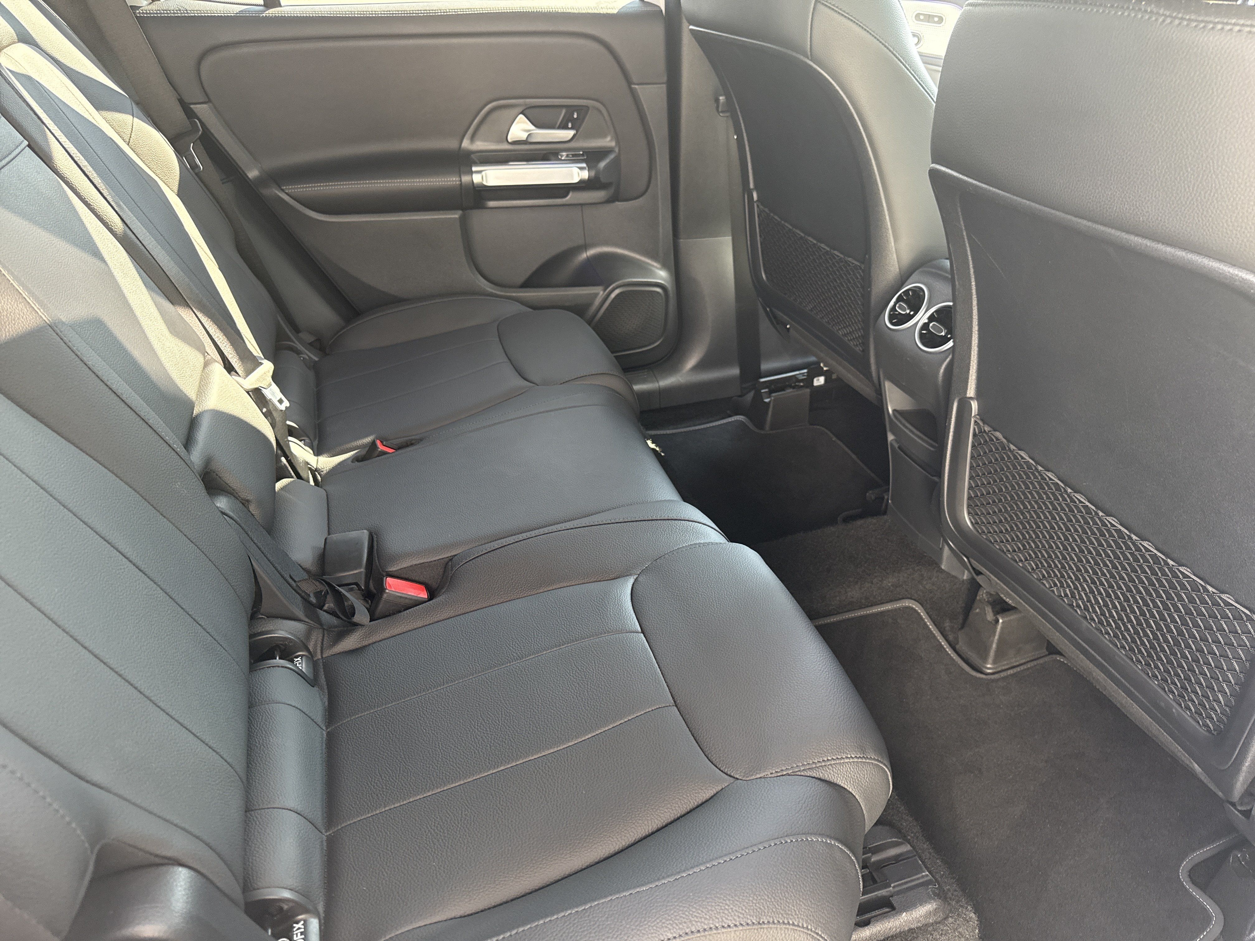 Used 2023 Mercedes-Benz GLB 250 image 14