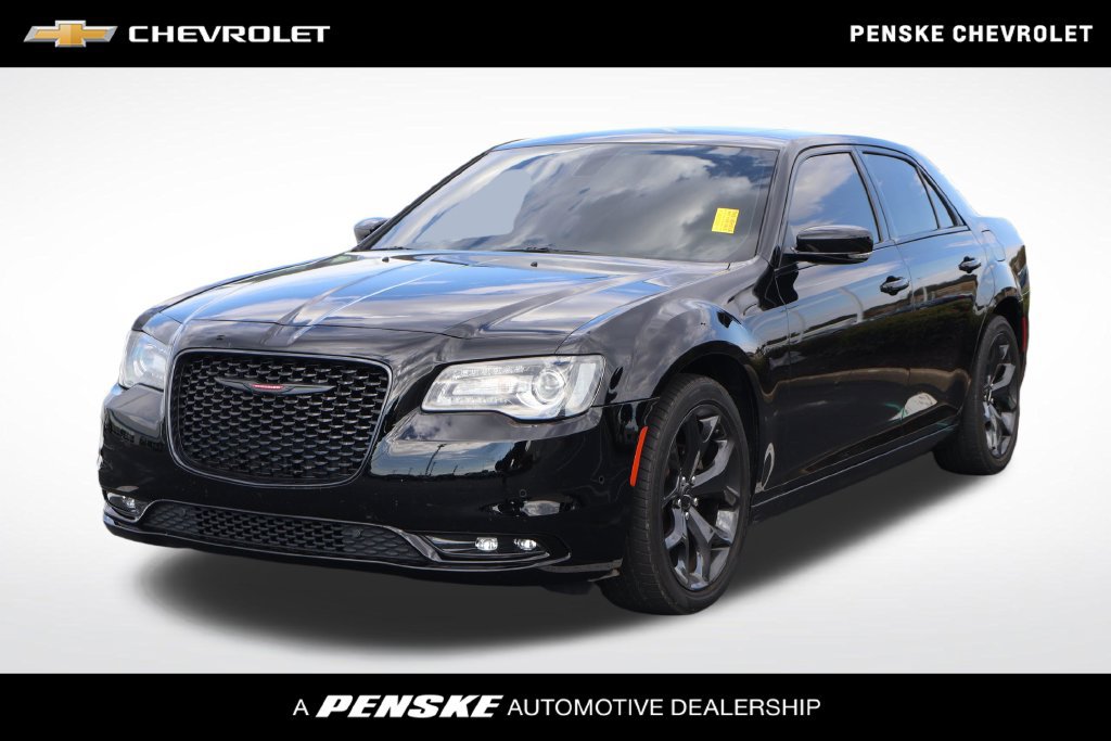 Used 2023 Chrysler 300 S w/ Comfort Group RWD image 1