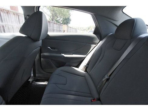 Certified 2026 Hyundai Elantra SE FWD image 12