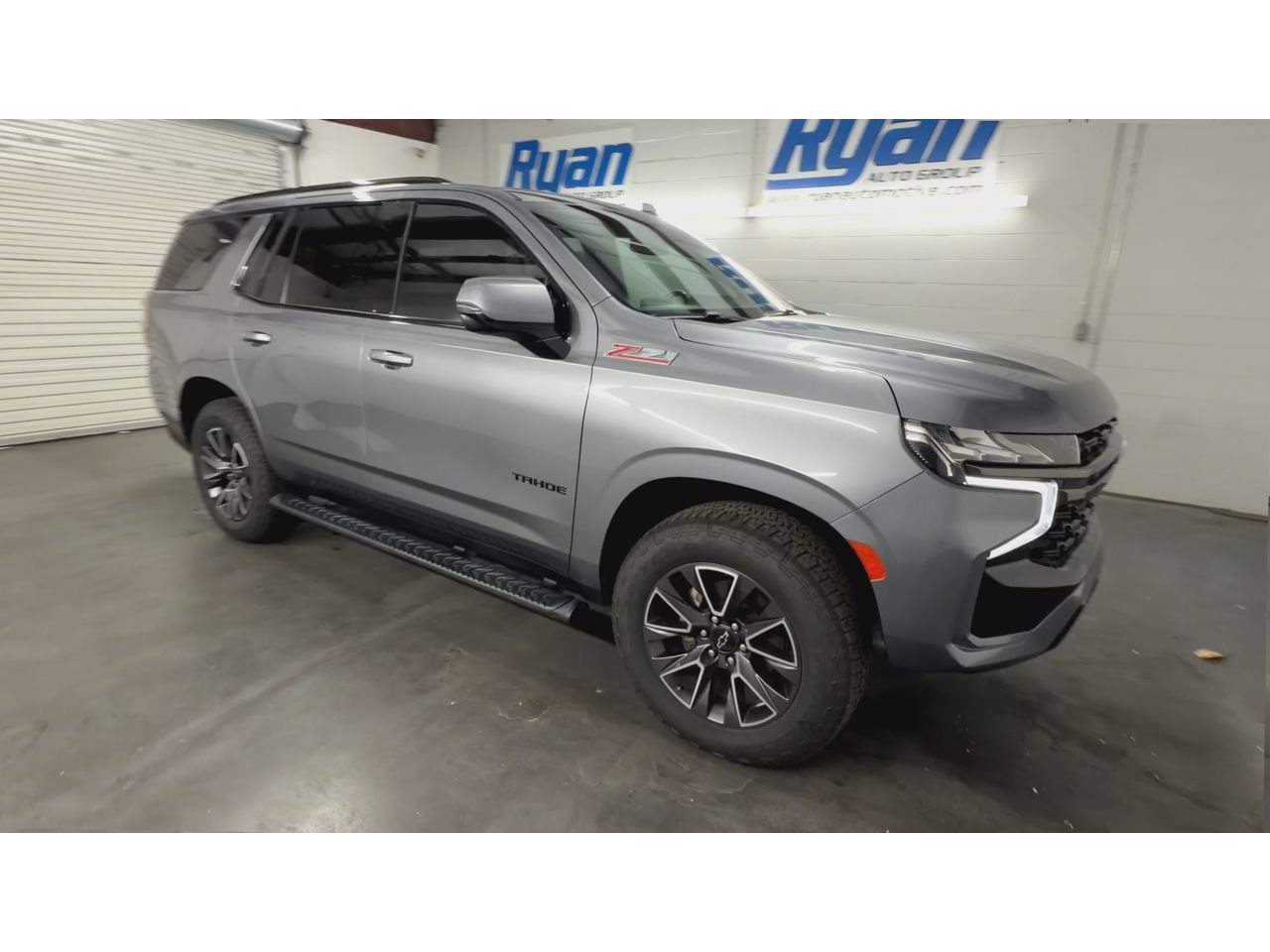 Used 2021 Chevrolet Tahoe Z71 w/ Z71 Signature Package AWD/4WD image 2