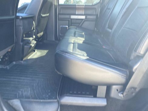 Used 2018 Ford F250 Lariat w/ Chrome Package image 33