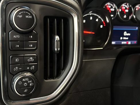 Used 2021 Chevrolet Silverado 3500 LTZ w/ LTZ Convenience Package AWD/4WD image 32