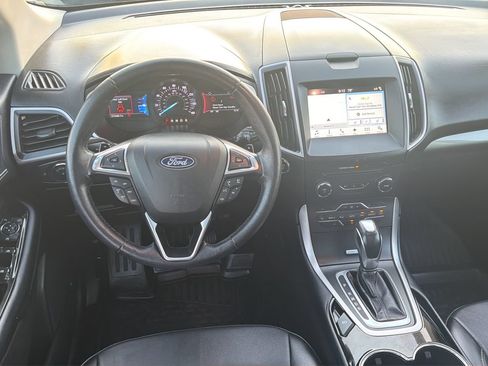 Used 2018 Ford Edge SEL w/ Equipment Group 201A AWD/4WD image 4