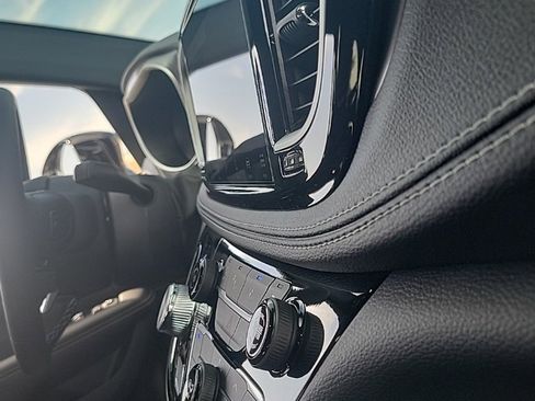 New 2026 Chrysler Pacifica Select image 19