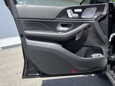 Used 2023 Mercedes-Benz GLE 450 4MATIC image 36