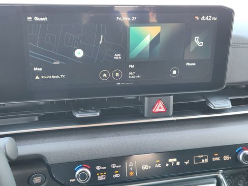 New 2026 Kia Carnival EX image 13