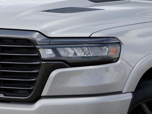 New 2026 RAM 1500 Laramie AWD/4WD image 10