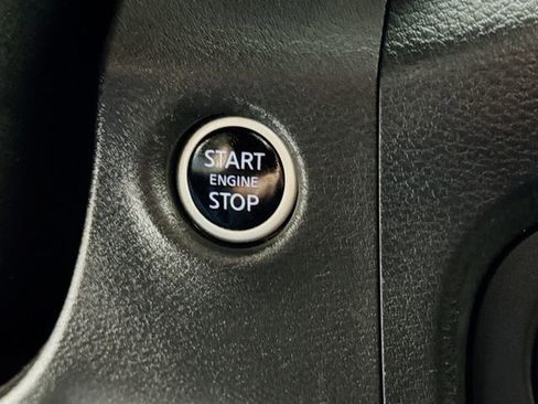 Used 2024 Nissan Frontier SL w/ Technology Package image 27