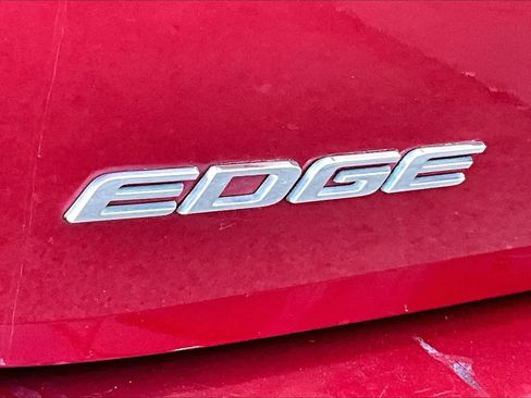 Used 2016 Ford Edge SEL w/ Equipment Group 201A image 8