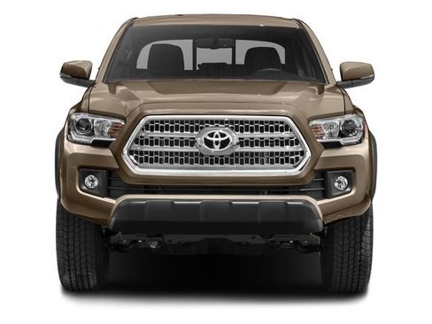 Used 2016 Toyota Tacoma TRD Off-Road w/ Towing Package RWD image 4