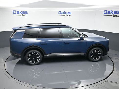 New 2027 Kia Telluride S w/ Towing Package FWD image 57