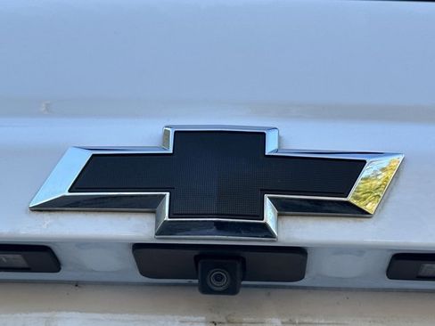 Used 2018 Chevrolet Tahoe LT image 15