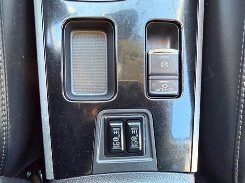 Used 2020 Mitsubishi Outlander SE image 26