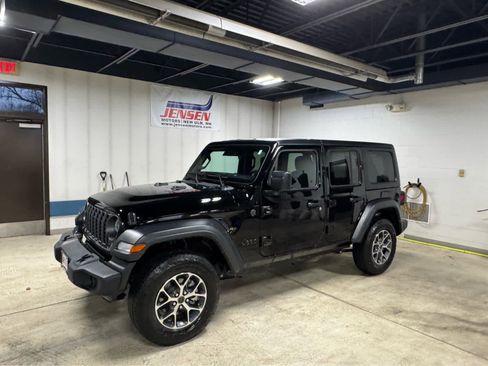 Used 2024 Jeep Wrangler Sport S image 1