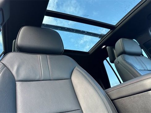 Used 2021 Chevrolet Tahoe RST w/ Luxury Package image 21