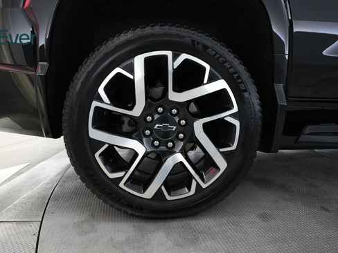 Used 2024 Chevrolet Silverado EV RST image 16