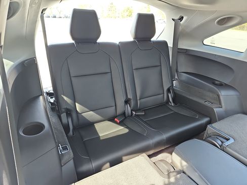 Used 2017 Acura MDX w/Advance Pkg image 12