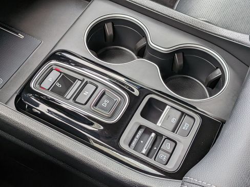 Certified 2025 Honda Pilot Elite image 26
