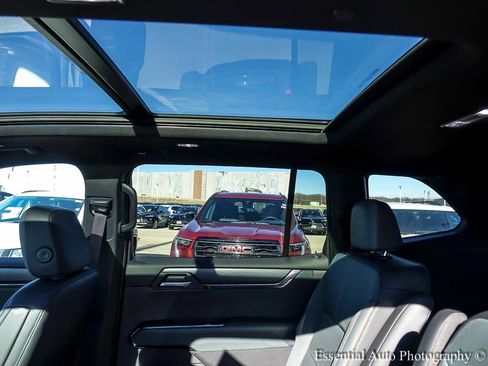 Used 2024 GMC Acadia AT4 w/ LPO, Floor Liner Package image 12