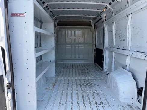 Used 2023 RAM ProMaster 2500 w/ Convenience Group FWD image 11