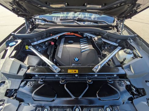 Used 2021 BMW X5 xDrive45e w/ Premium Package image 28