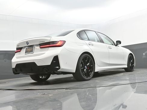 New 2026 BMW 330i Sedan w/ M Sport Package RWD image 46