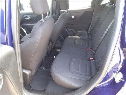 Used 2021 Jeep Renegade Latitude image 38