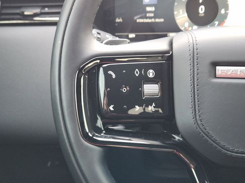 Certified 2026 Land Rover Range Rover Velar Dynamic SE image 29