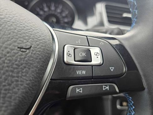 Used 2019 Volkswagen e-Golf SE w/ Driver Assistance Package FWD image 31