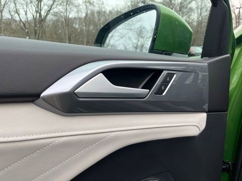 New 2026 Volkswagen Taos SEL image 31