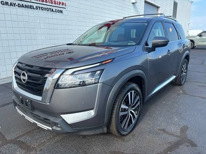 Used 2023 Nissan Pathfinder Platinum