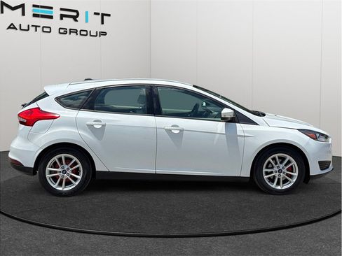 Used 2017 Ford Focus SE FWD image 10
