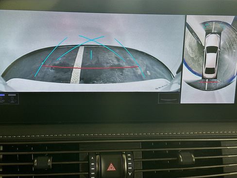 Used 2022 Lexus LS 500 w/ Interior Upgrade Package image 23