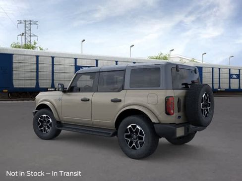 New 2026 Ford Bronco Outer Banks AWD/4WD image 4