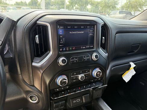 Used 2020 GMC Sierra 1500 AT4 w/ AT4 Premium Package AWD/4WD image 19