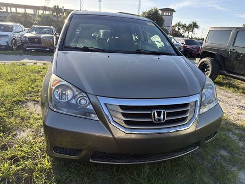 Used 2010 Honda Odyssey EX-L image 2