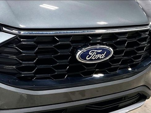 Certified 2025 Ford Escape ST-Line Select w/ Tech Pack #1 image 30