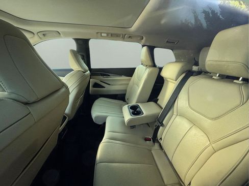 Used 2024 INFINITI QX60 Luxe w/ Cargo Package FWD image 5