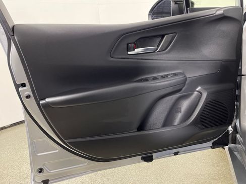 Used 2023 Toyota Prius Prime FWD image 17